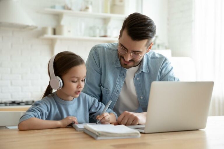 Crianza de los hijos y educación: ¿Es educar una cuestión de género? 