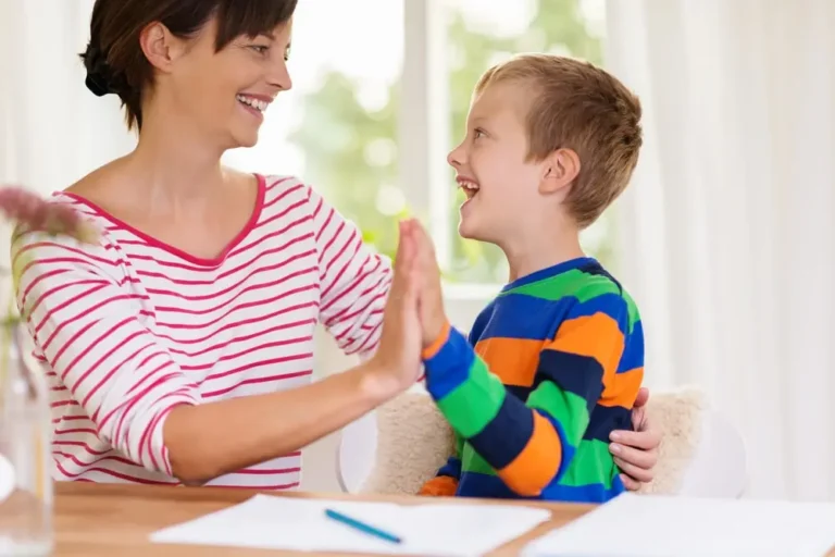 <strong>Anglais pour les enfants : pourquoi faut-il apprendre ? Découvrez les bonnes raisons d&rsquo;apprendre l&rsquo;anglais</strong>